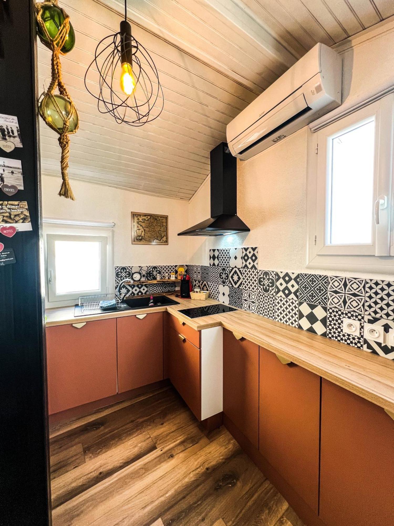 Maisonnette De Pecheur Chauffee Et Climatisee Port-la-Nouvelle Bagian luar foto