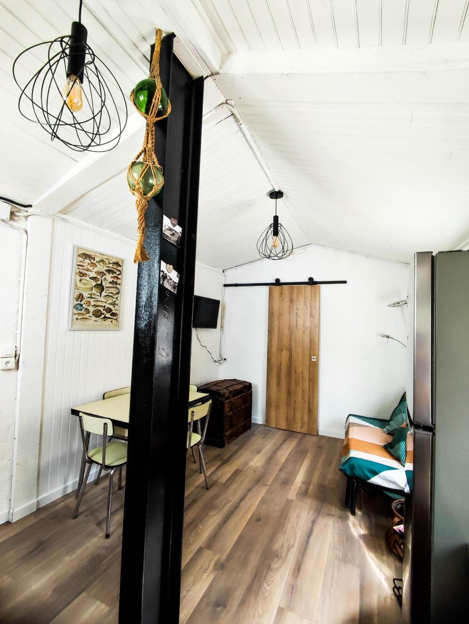 Maisonnette De Pecheur Chauffee Et Climatisee Port-la-Nouvelle Bagian luar foto